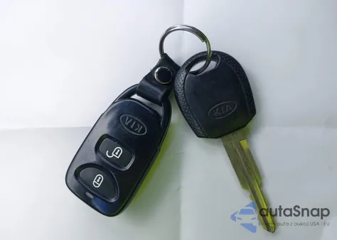 2007 Kia Sportage Ex V6 from USA, damaged, VIN KNDJE723777344688